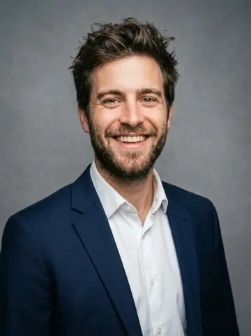 Casual Photo to Business Headshot: Nano Banana 2.1 result